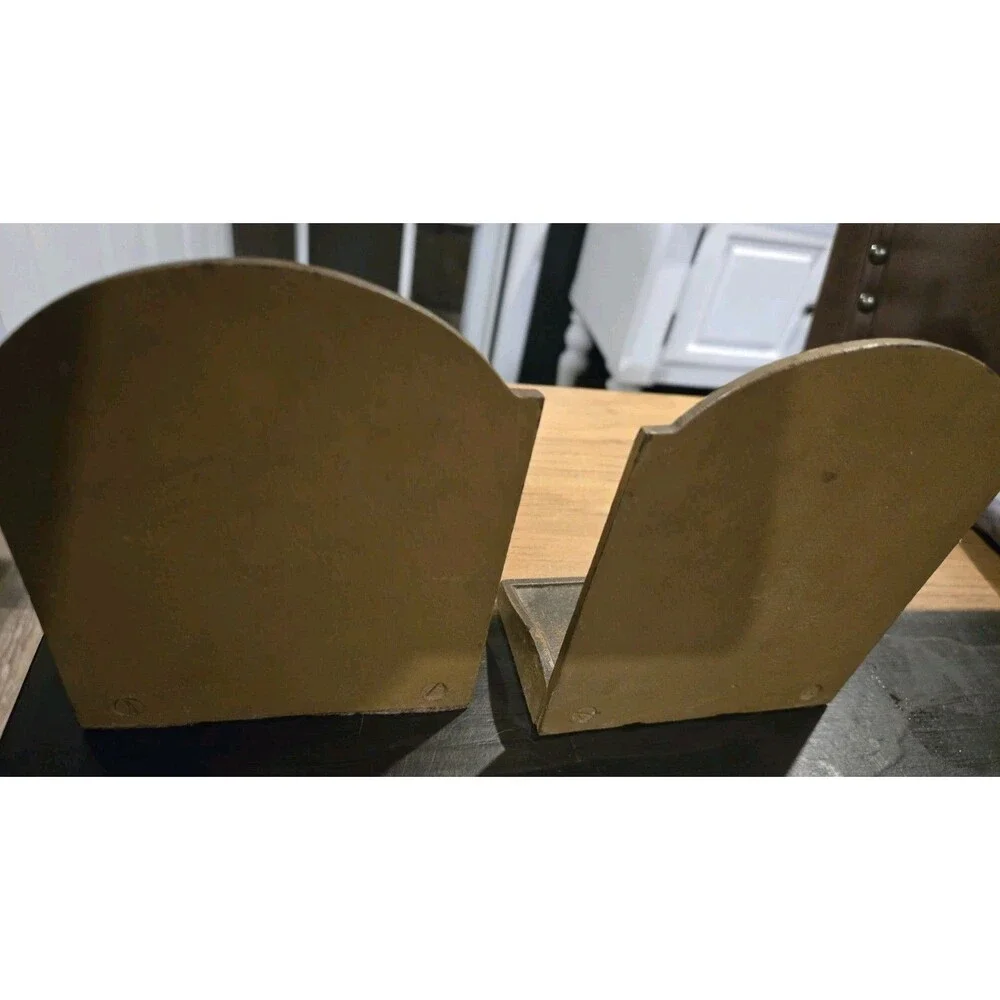 Unbranded antique cast